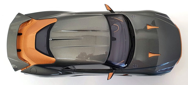 GT Spirit 1/18 Scale Model Car GT300 - 2018 Nissan GT-R50 By Italian Design