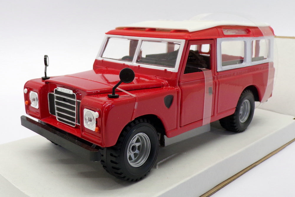 Burago 1/24 Scale Model Car 18-22063 - Land Rover Series II - Red