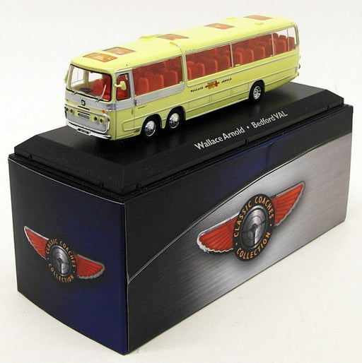 Atlas Editions 1/76 Scale Bus 4642 102 - Bedford Val - Wallace Arnold