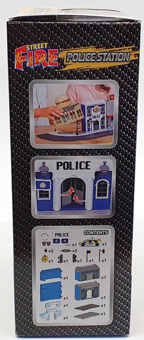 Burago 1/43 Scale Model Car #18 31502 - 2013 Ford Focus ST And Police Station