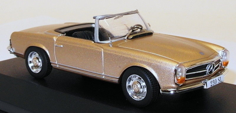 Atlas Editions 1/43 Scale Model Car 7 905 003 - 1963 Mercedes Benz 230 SL Gold