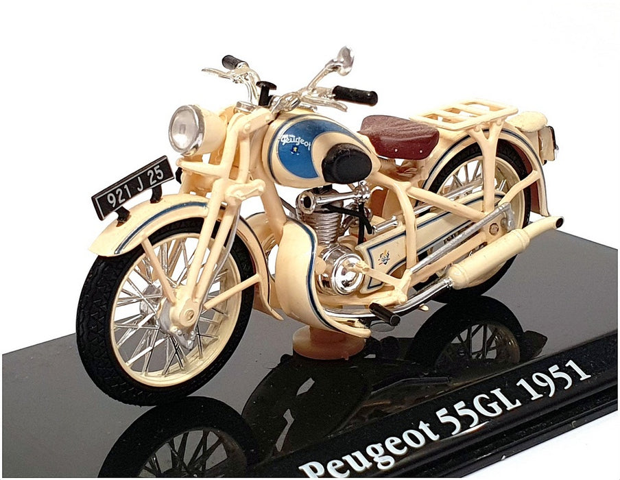 Atlas Editions 1/24 Scale 4 658 125 - 1951 Peugeot 55GL Motorbike - Cream