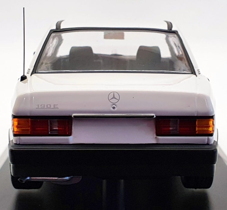 Minichamps 1/18 Scale 155 037002 - 1982 Mercedes Benz 190E (W201) - White