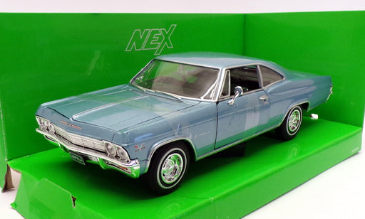 Welly 1/24 Scale Model Car 22417W - 1965 Chevrolet Impala SS 396 - Lgt Blue