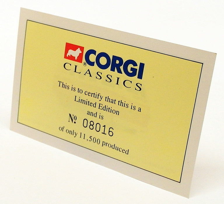 Corgi 1/43 Scale Model Van 98475 - Volkswagen Van - Fire Marshall