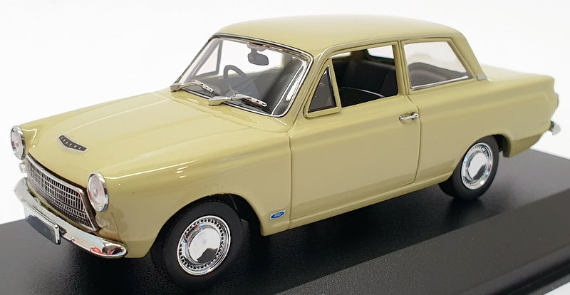 Maxichamps 1/43 Scale Model Car 940 082001 - 1962 Ford Cortina Mk I - Green