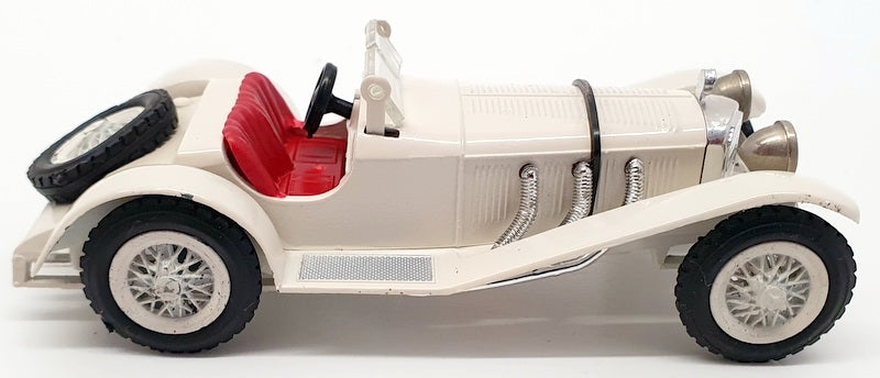Gama 1/45 Scale Model Car 6840 4018 00 - 1928 Mercedes Benz SSK - Cream