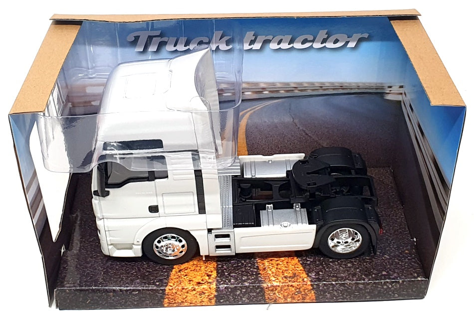 Welly 1/32 Scale Diecast 32650S-W - MAN TGX Truck Tractor - White