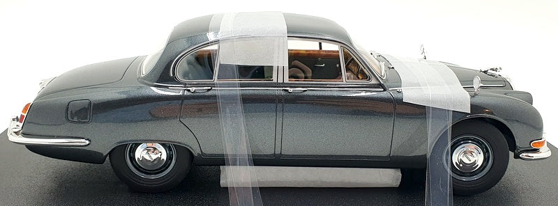 Cult Models 1/18 Scale CML054-2 - Jaguar S-Type - Metallic Green