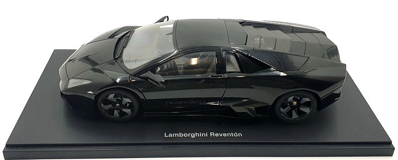 Autoart 1/18 Scale Diecast 74592 - Lamborghini Reventon - Black