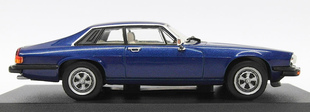 Atlas Editions 1/43 Scale Model Car 4 641 112 - Jaguar XJS - Metallic Blue
