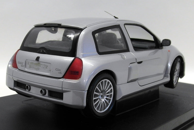 Eagles Race 1/18 Scale Diecast - 4500 Renault Clio V6 Street Version Grey