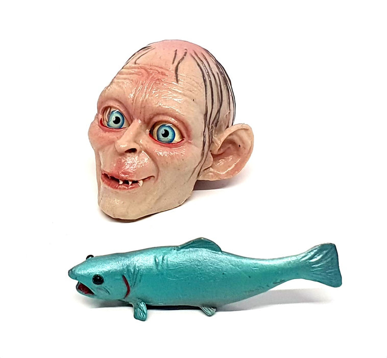 Toy Biz 81199 - 10" The Lord Of The Rings Talking Gollum Figure