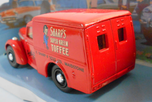 Dinky 1/43 Scale Diecast Model DY-8 1948 COMMER 8 CWT VAN SHARPS TOFFEE