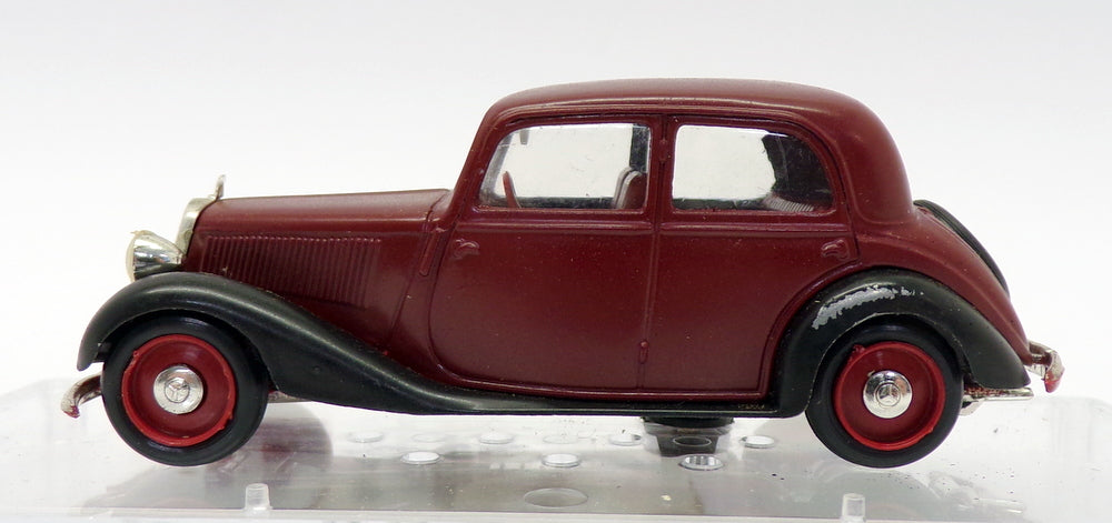 Vitesse 1/43 Scale 160 - 1939-49 Mercedes Benz 170 Berline Maroon/Black