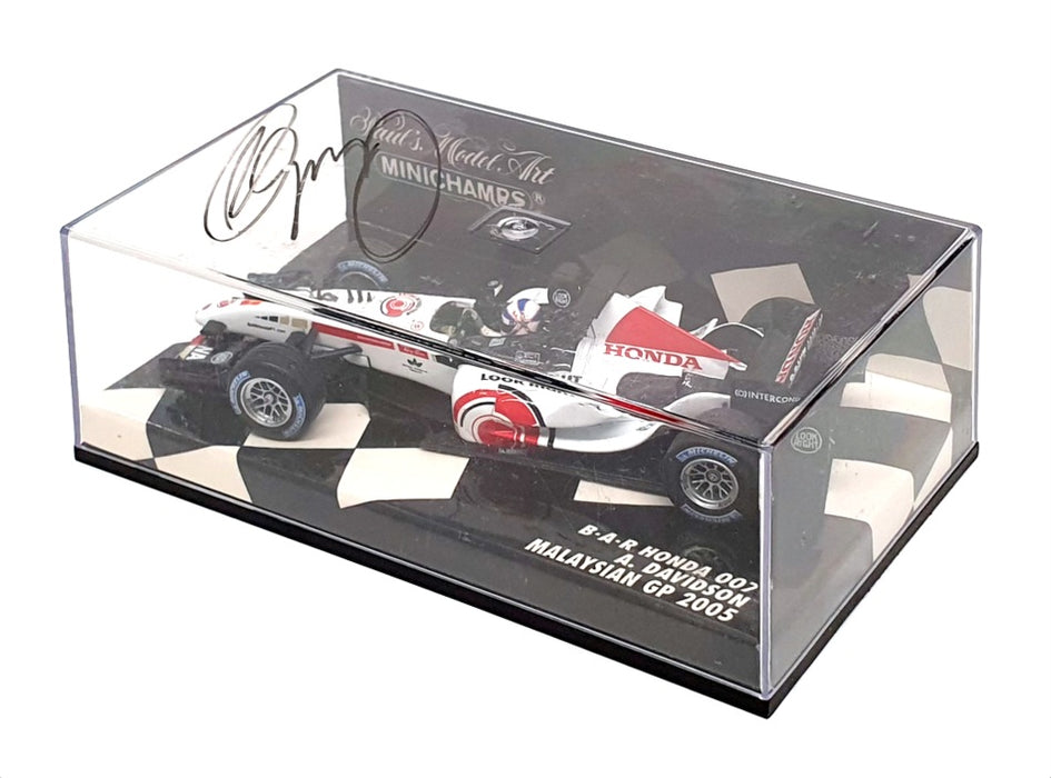 Minichamps 1/43 Scale 400 050104 - B.A.R Honda 007 2005 - Signed Davidson