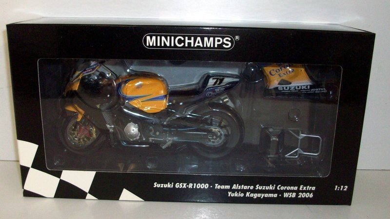 Minichamps 1/12 Scale - 122 062271 Suzuki GSXR-1000 Team Alstare Corona Kagayama