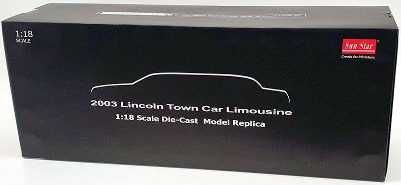 Sunstar 1/18 Scale Model Car 4201 - 2003 Lincoln Town Car Limousine - White