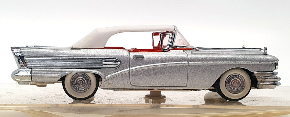 Vitesse 1/43 Scale 451 - Buick Special Closed Cabriolet - Silver/White
