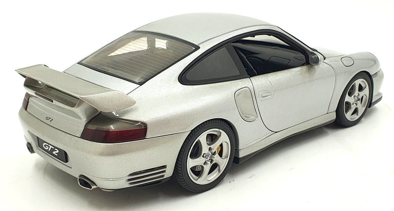 Autoart 1/18 Scale Diecast DC28722W - Porsche 911 GT2 - Silver 