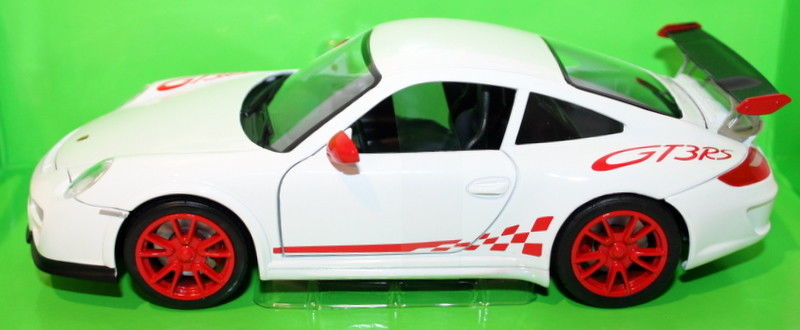 Road Signature 1/24 Scale Diecast 24213 - Porsche 997 GT3 RS Mark 2 - White