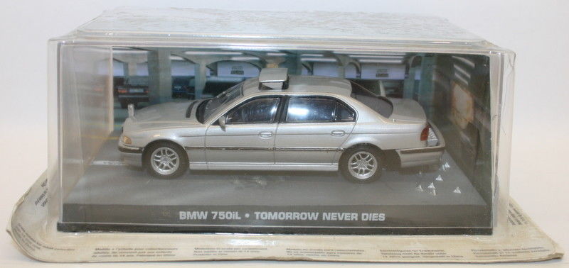 Fabbri 1/43 Scale Diecast - BMW 750iL - Tomorrow Never Dies