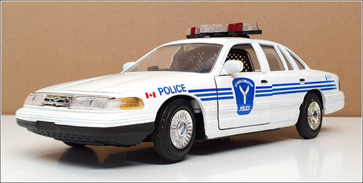 Motormax 1/24 Scale 76102BA - Ford Crown Victoria Police - Ottowa