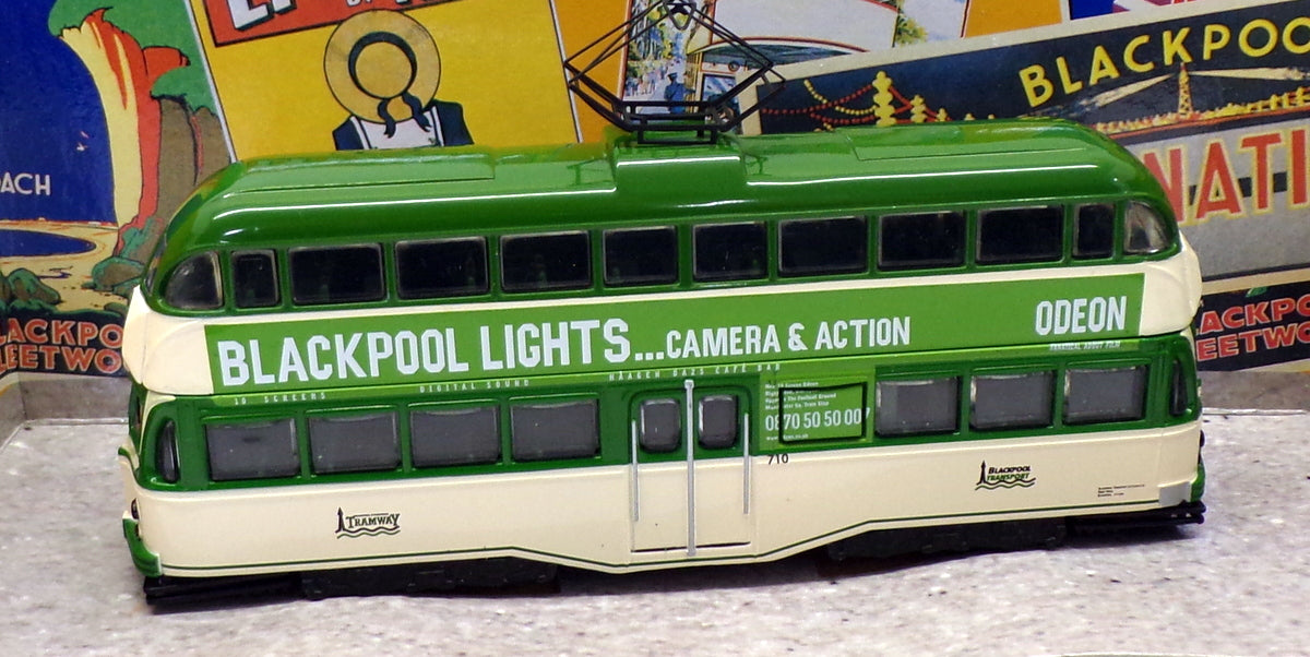 Corgi 1/76 Scale OM43503 - Blackpool Balloon Tram - Car 710 Odeon Cinema