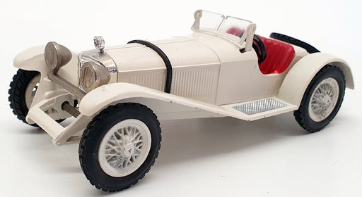 Gama 1/45 Scale Model Car 6840 4018 00 - 1928 Mercedes Benz SSK - Cream