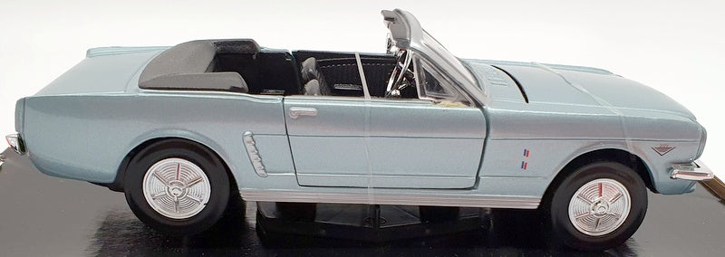 Motor Max 1/24 Scale Model Car 2128 - 1964 1/2 Ford Mustang - Met Blue