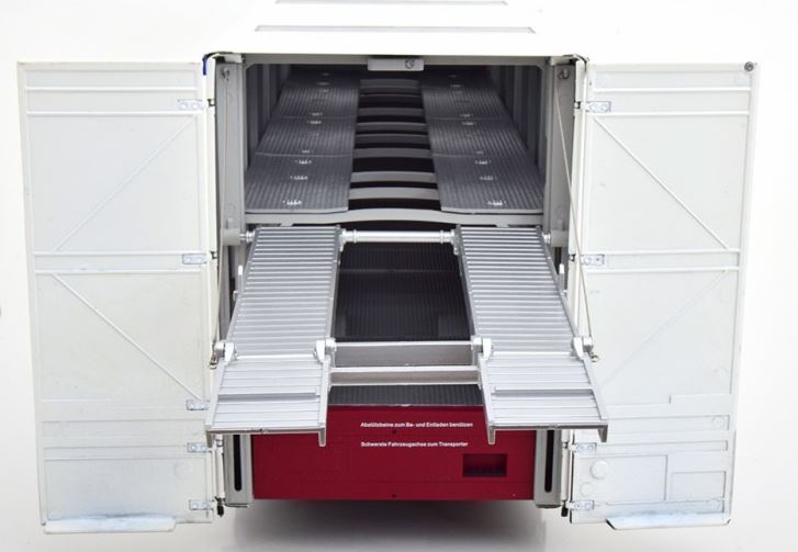 CMR 1/18 Scale CMR154 - 1968 Mercedes Benz 0317 Truck Car Transporter