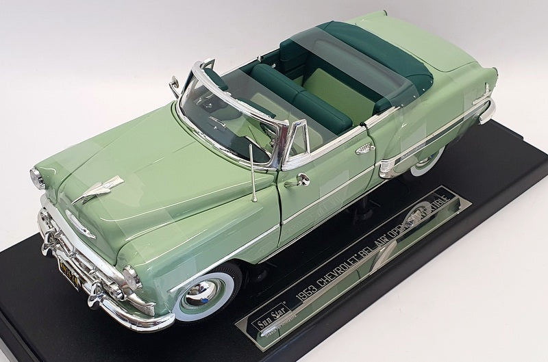 Sunstar 1/18 Scale Model 1624 - 1953 Chevrolet Bel Air Conv - Surf Green