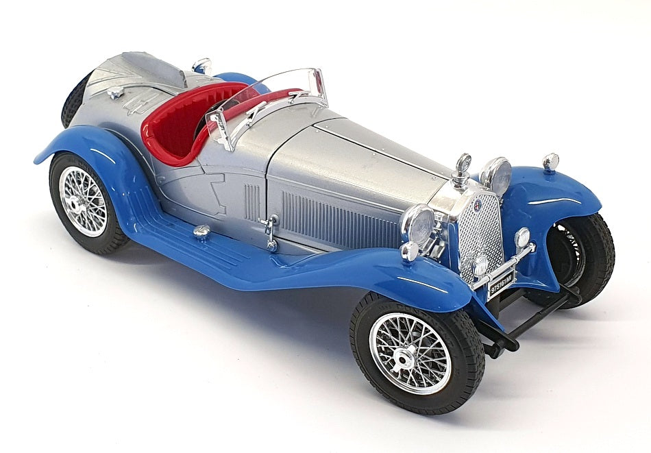 Burago 1/18 Scale 3821B - 1932 Alfa Romeo 2300 Spider - Blue/Silver