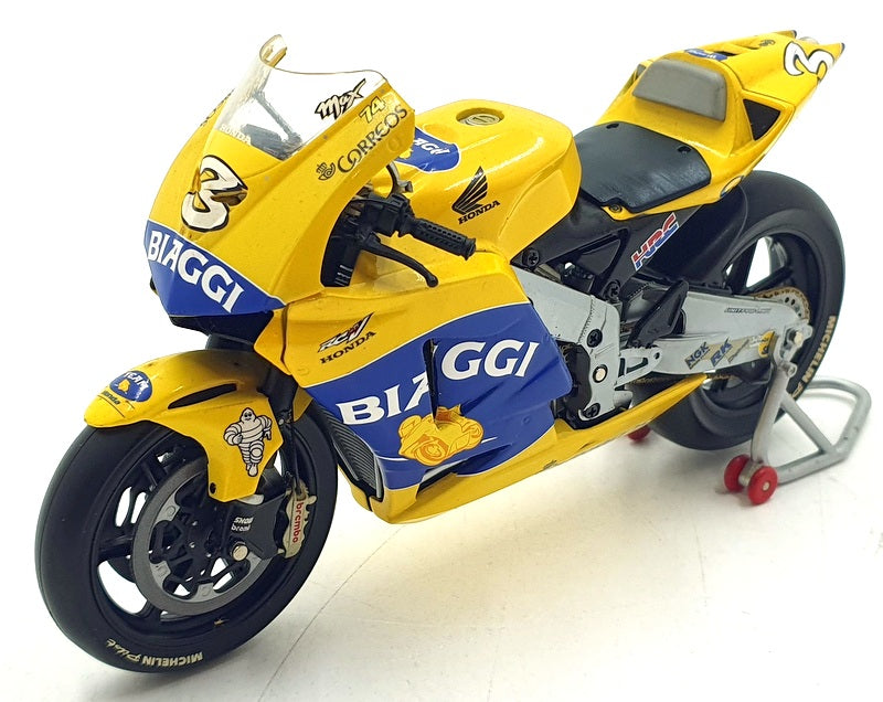Minichamps 1/12 Scale 122 041003 - Honda RC211V Camel M.Biaggi 2004