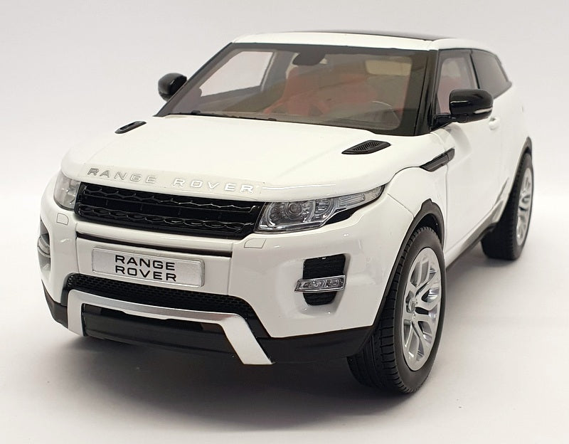GT Autos 1/18 Scale Model Car RN141280 - 2011 Range Rover Evoque - White