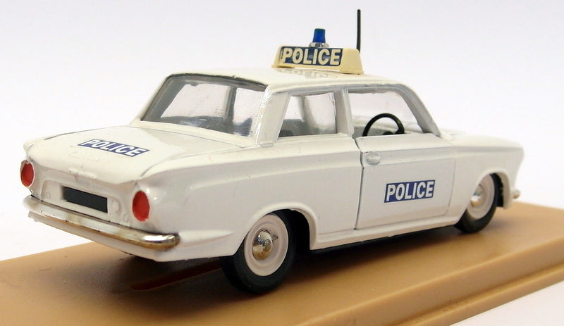 Eligor 1/43 Scale EL8 - 1102 1965 Ford Cortina MK1 Berline Police White