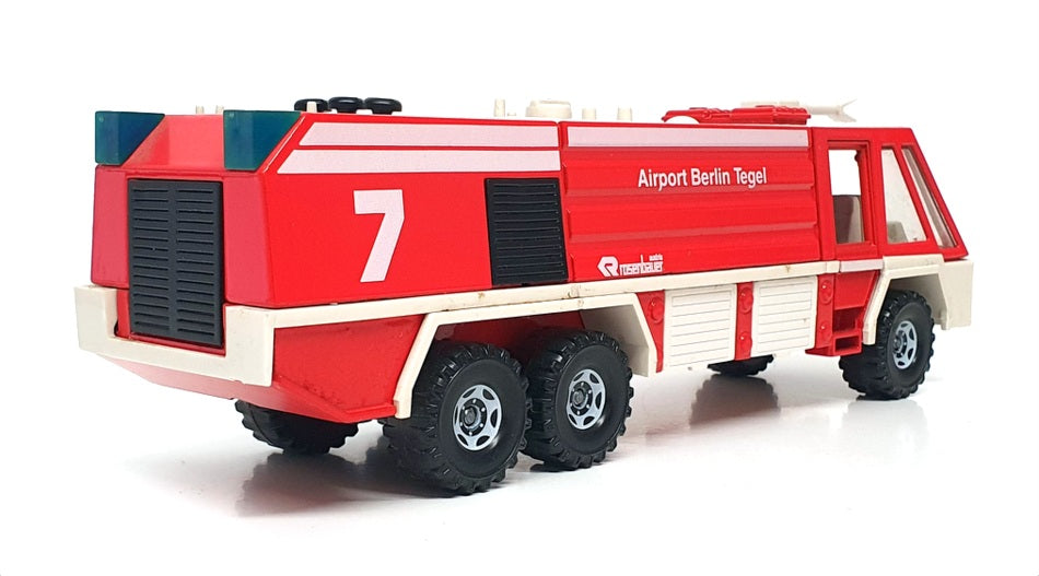 Siku 1/55 Scale Diecast 3513 - Rosenbauer Airport Fire Engine Berlin Tegel