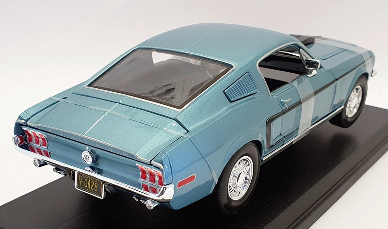 Maisto 1/18 Scale Diecast 46629 - 1968 Ford Mustang GT Cobra Jet - Ltt Met Blue