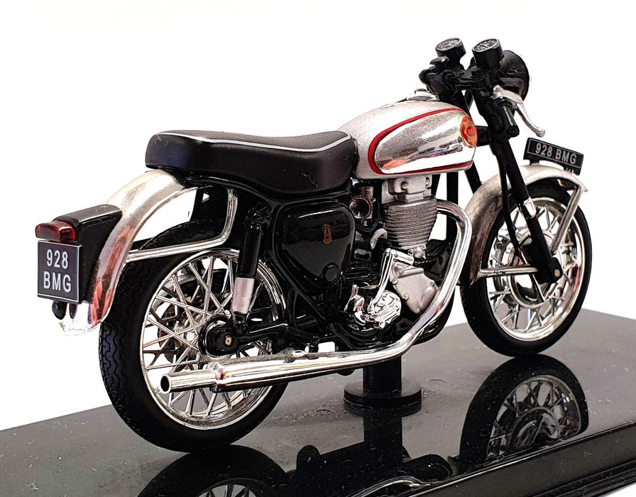 Atlas Editions 1/43 Scale 4 658 104 - BSA Gold Star DBD34 Motorbike