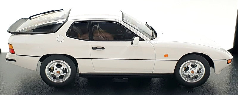 KK Scale 1/18 Scale Diecast KKDC180771 - Porsche 924 S 1986 - White