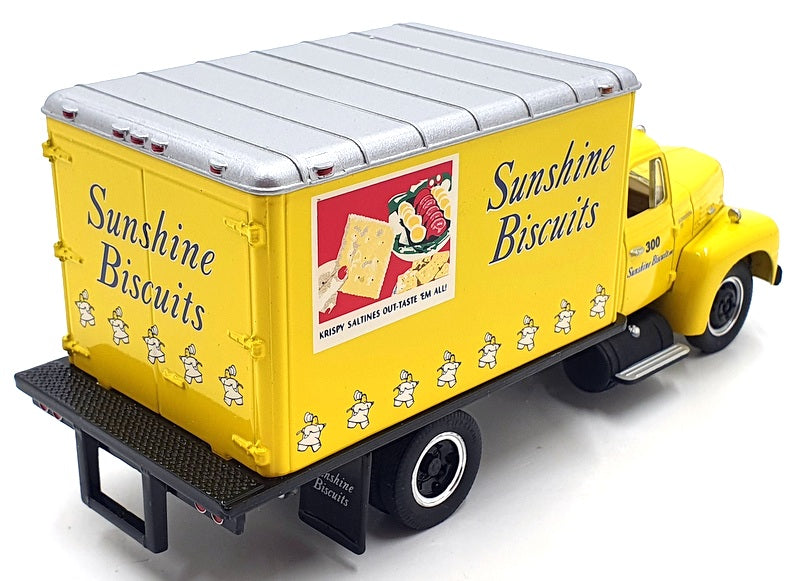 First Gear 1/34 Scale 10-1473 International R-190 Goods Van Sunshine Biscuits