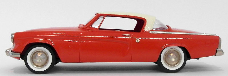 Brooklin 1/43 Scale BRK32B 001  - 1953 Studebaker Champion Starliner Coral/Ivory
