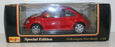 MAISTO 1/18 - 31875 VOLKSWAGEN NEW BEETLE - RED