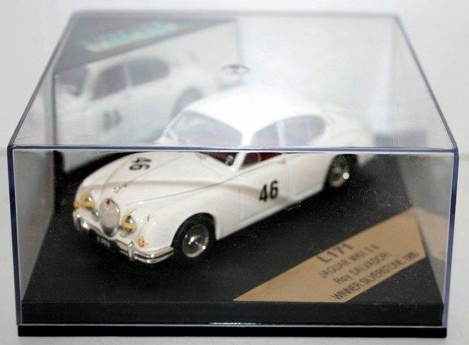 VITESSE 1/43 - L171 - JAGUAR MKII 3.8 ROY SALVADORI WINNER SILVERSTONE 1960
