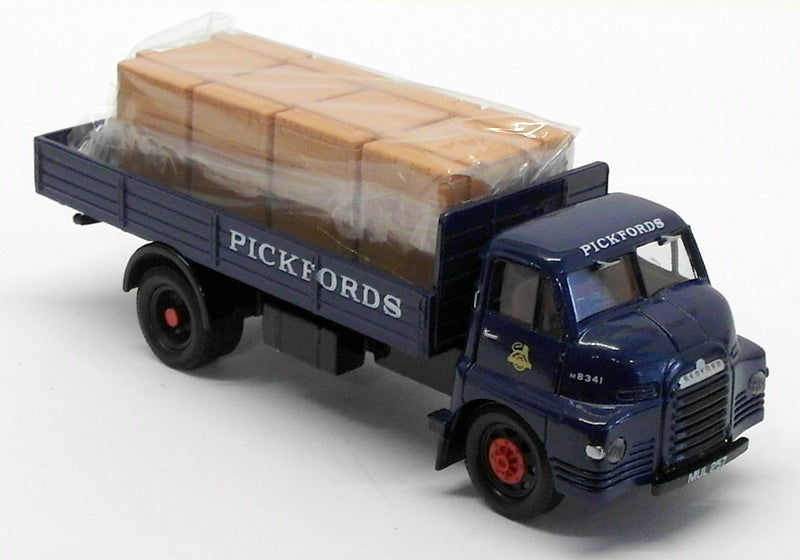 Corgi 1/50 Scale 20501 - Bedford S Dropside Lorry & packing cases - Pickfords