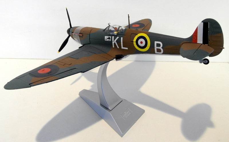 Corgi 1/32 AA33904 Spitfire Mk1 N31383/KL-B Kiwi Alan Deere RAF