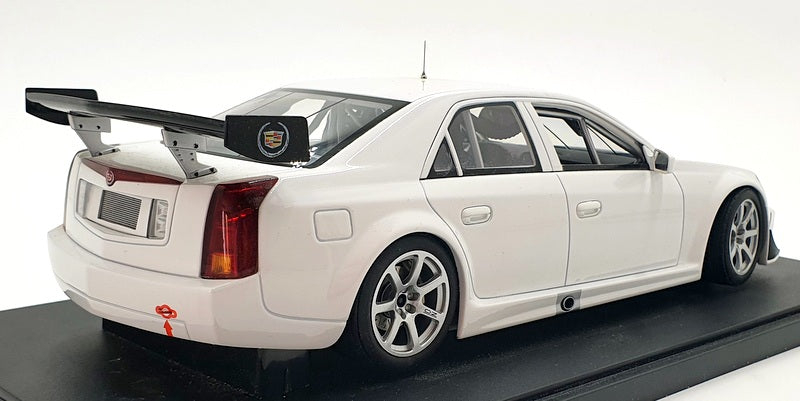 Autoart 1/18 Scale 80428 - Cadillac CTS V SCCA World Challenge GT 2004 - White
