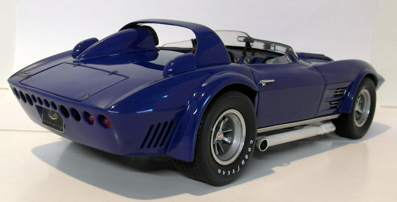 Exoto 1/18 Scale Diecast RLG18035 - 1964 Corvette Grand Sport Roadster