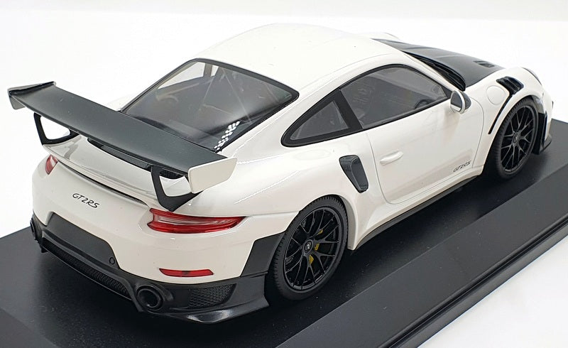 Minichamps 1/18 Scale Diecast 155 068310 - Porsche 911 GT2 RS 2018 White