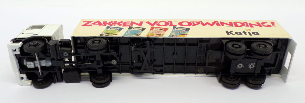 Lion Toys 1/50 Scale Diecast No.36 - DAF 95 Truck & Trailer - Katla